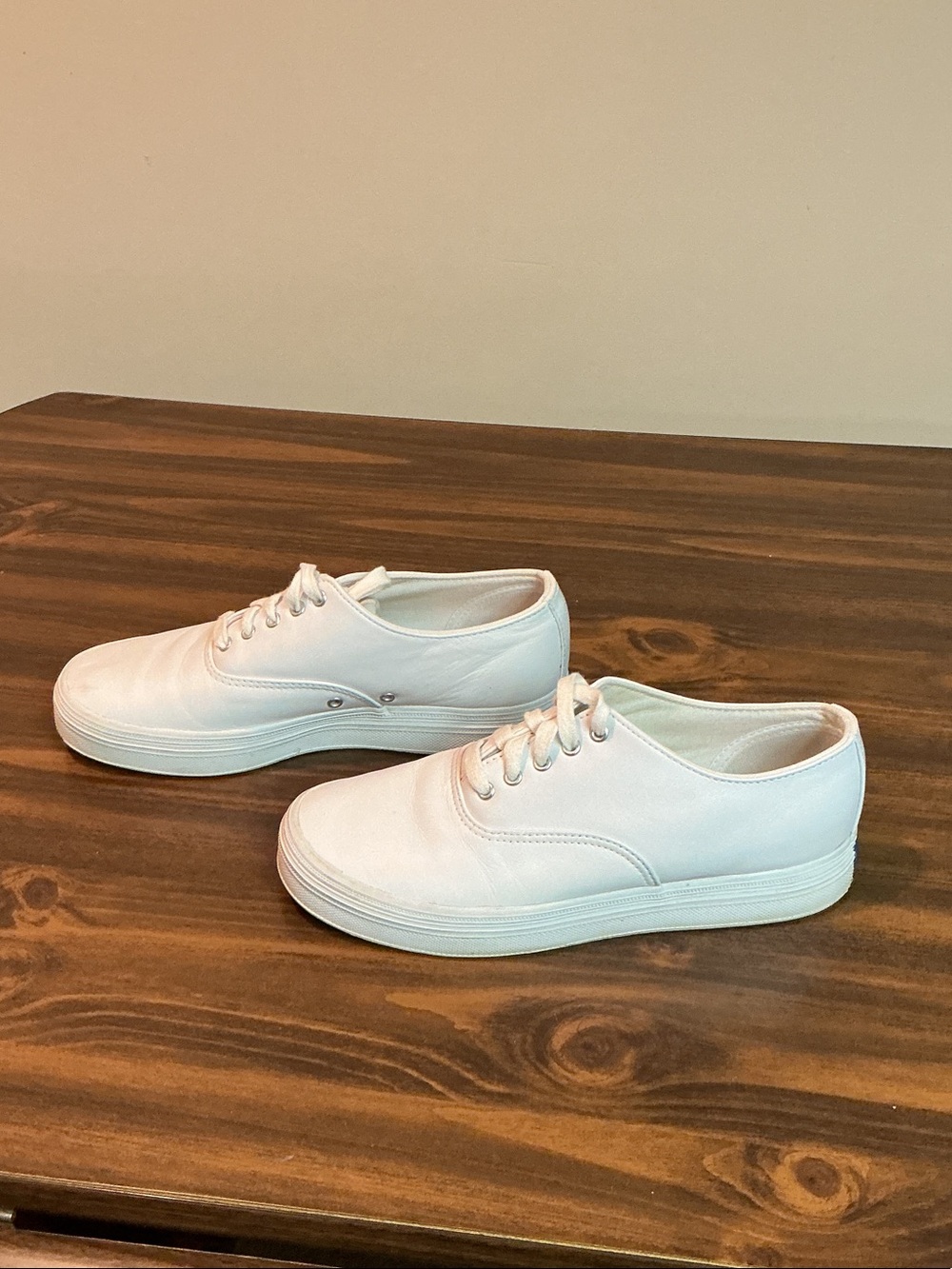 Keds Womens Sneakers.  Size 6 1/2.